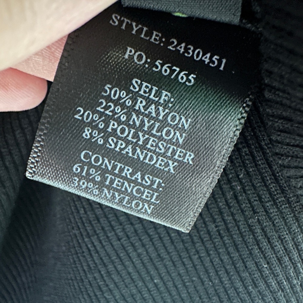 Robertson & Rodeo Mixed Media Top Womens Small Black Ribbed Knit Button V-Neck‎ - Picture 5 of 10
